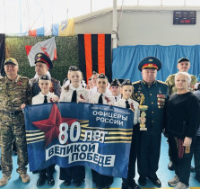 Отряд МБОУ гимназии имени Ф.К.Салманова   стал призером городского конкурса Смотра строя и песни  среди учащихся 4-х классов города Сургута.