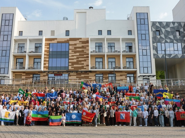 Учитель русского языка и литературы Евгения Владимировна Яковлева стала участником Всероссийского педагогического форума.