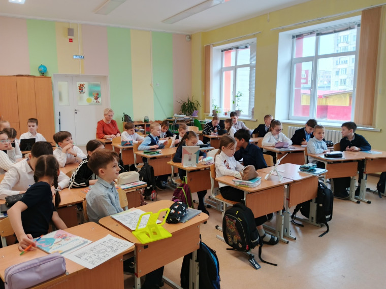 «ПДД‑экспресс»: увлекательное путешествие в мир дорожных правил.
