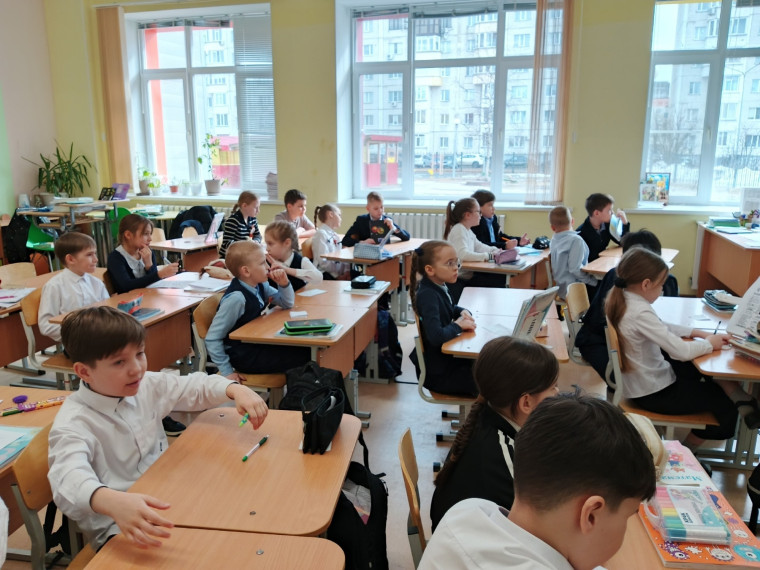 «ПДД‑экспресс»: увлекательное путешествие в мир дорожных правил.